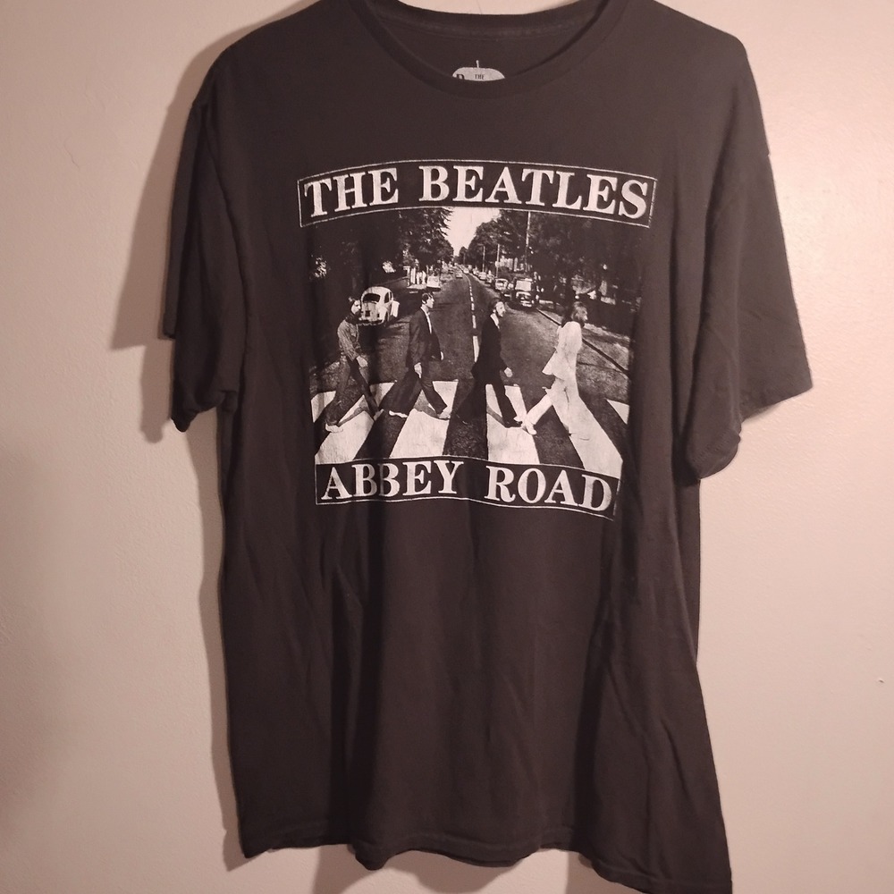 The Beatles Graphic T-Shirt Men Large Black Abbey Road Band Tee L 21x29 - Picture 4 of 8